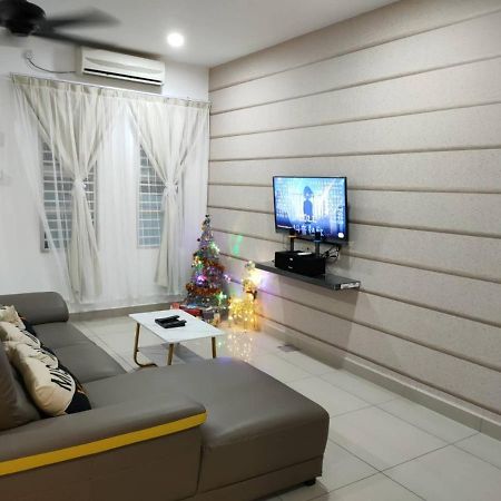 Setia Home Sitiawan Ktv 12+4 Pax Extérieur photo