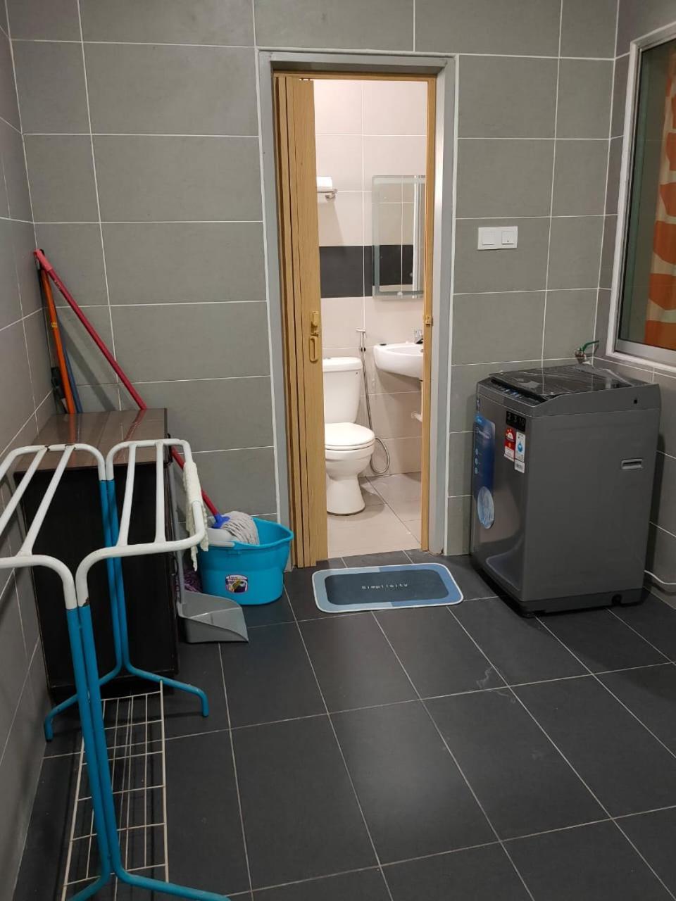 Setia Home Sitiawan Ktv 12+4 Pax Extérieur photo