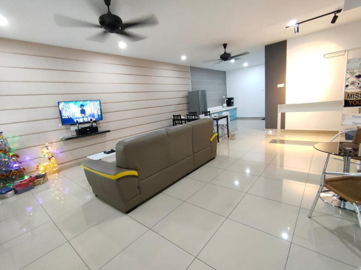 Setia Home Sitiawan Ktv 12+4 Pax Extérieur photo